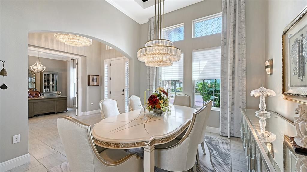 En Venta: $1,395,000 (4 camas, 3 baños, 2661 Pies cuadrados)