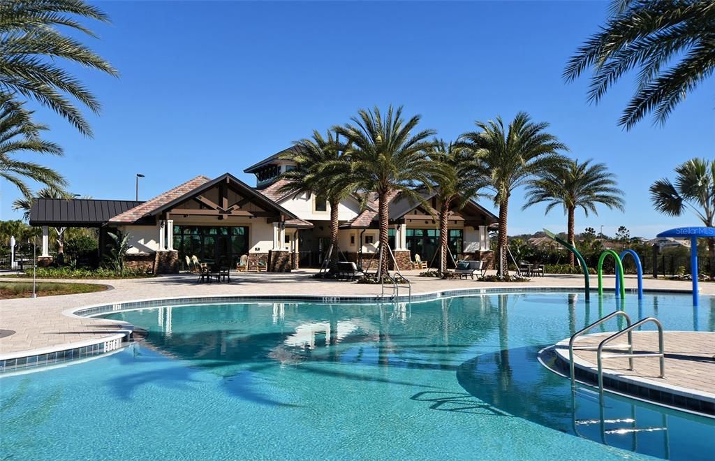 En Venta: $1,395,000 (4 camas, 3 baños, 2661 Pies cuadrados)