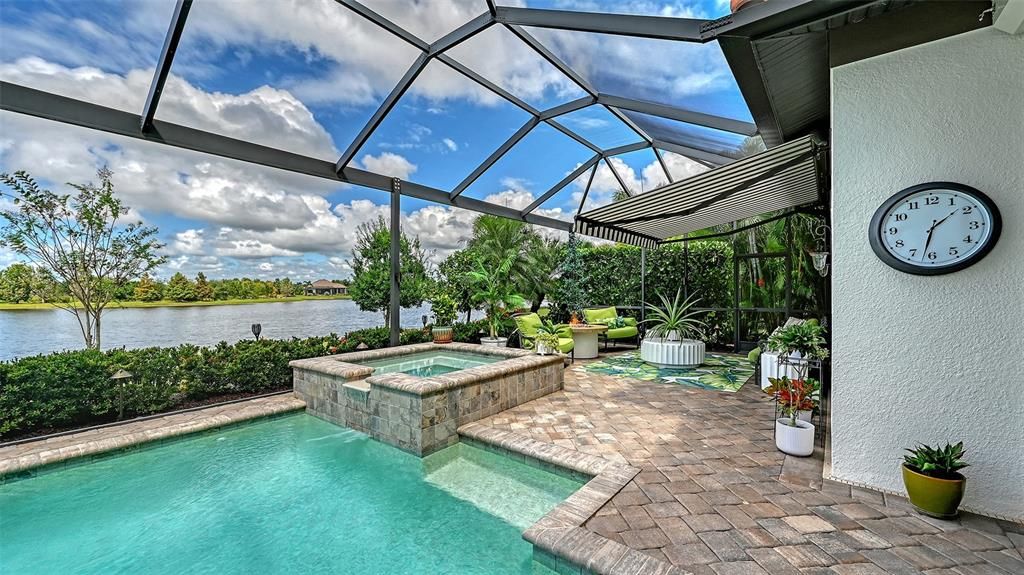 En Venta: $1,395,000 (4 camas, 3 baños, 2661 Pies cuadrados)