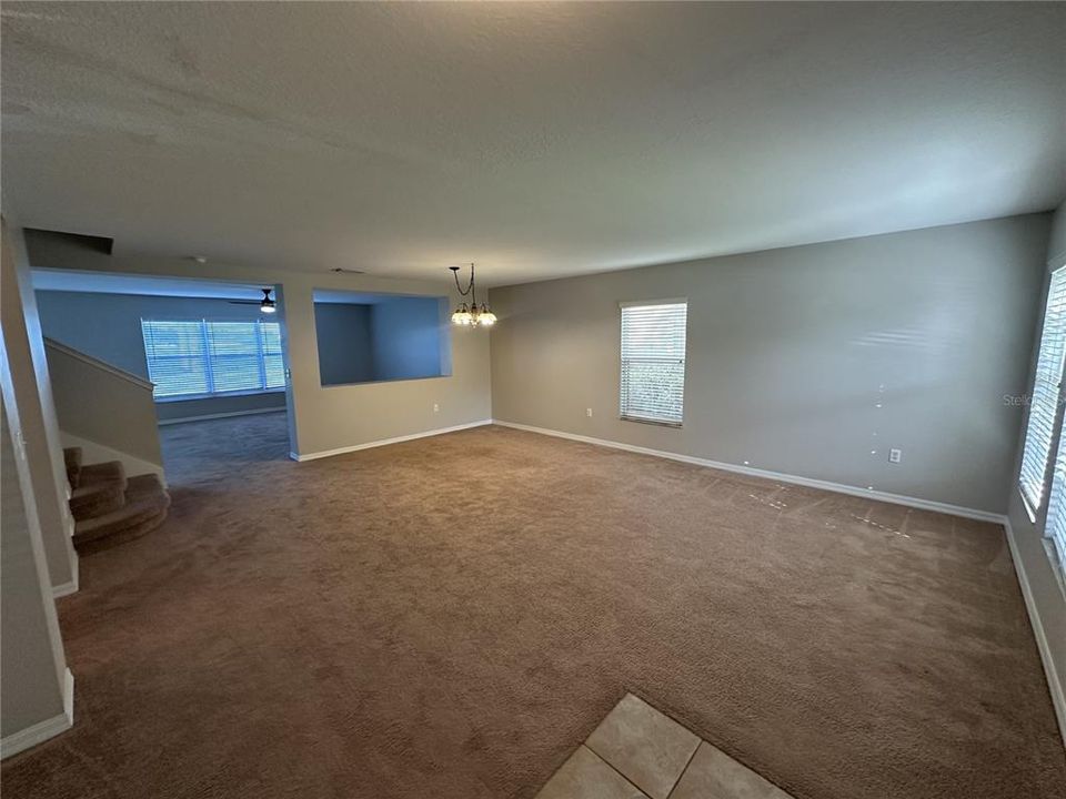 For Rent: $2,250 (3 beds, 2 baths, 2656 Square Feet)