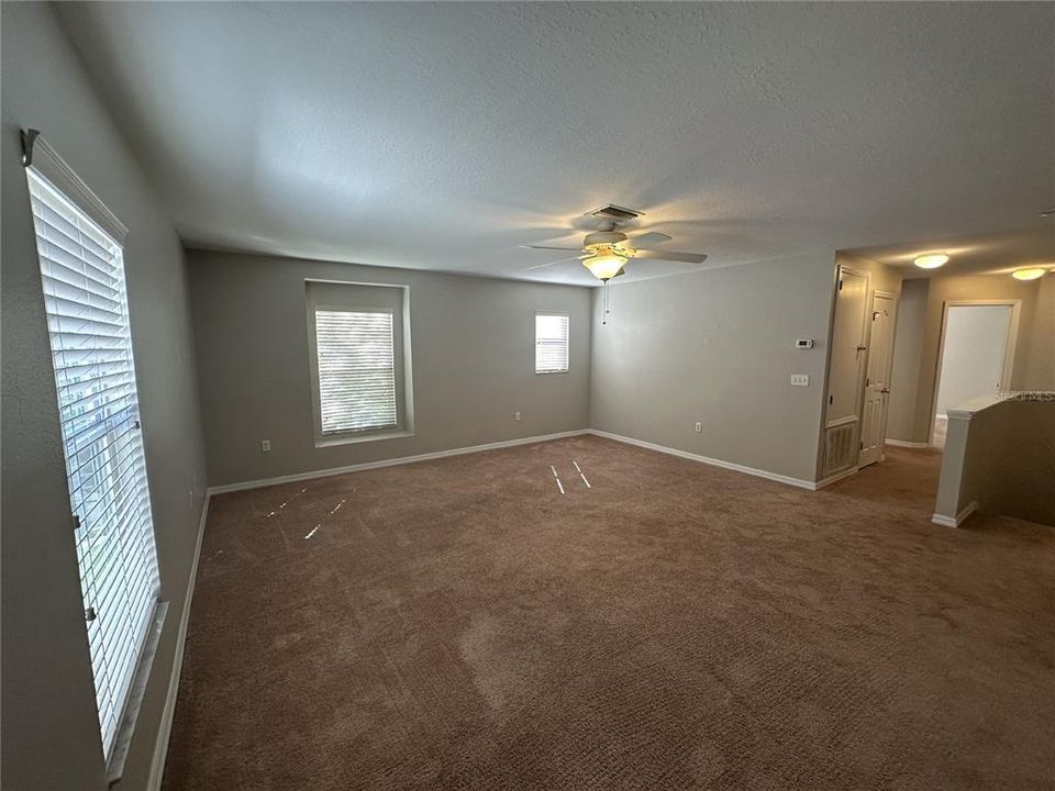 For Rent: $2,250 (3 beds, 2 baths, 2656 Square Feet)