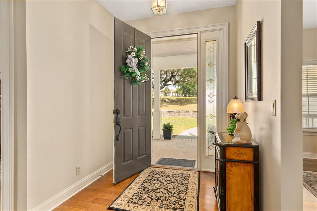 For Sale: $909,000 (3 beds, 2 baths, 2681 Square Feet)