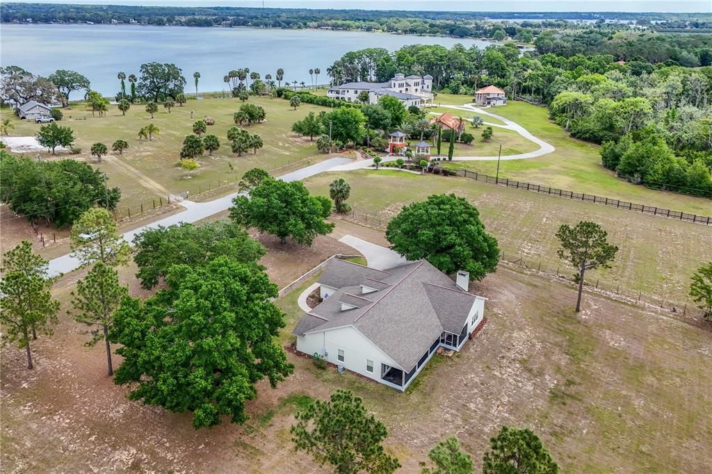 For Sale: $909,000 (3 beds, 2 baths, 2681 Square Feet)