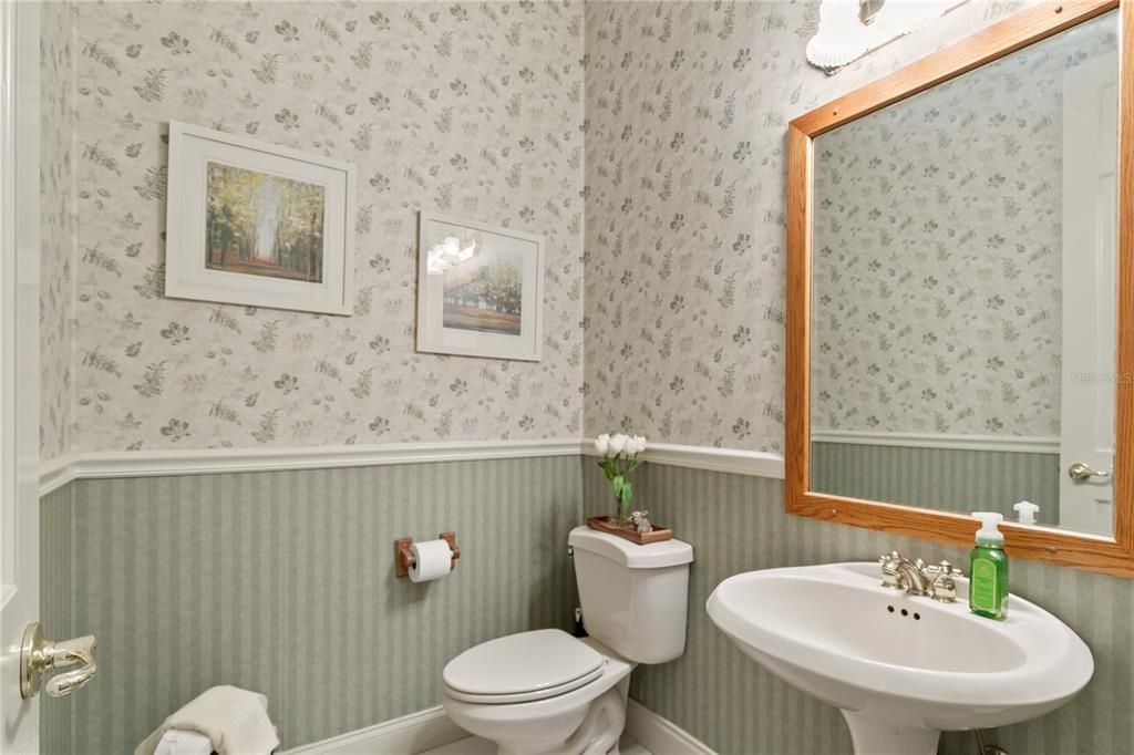 For Sale: $909,000 (3 beds, 2 baths, 2681 Square Feet)