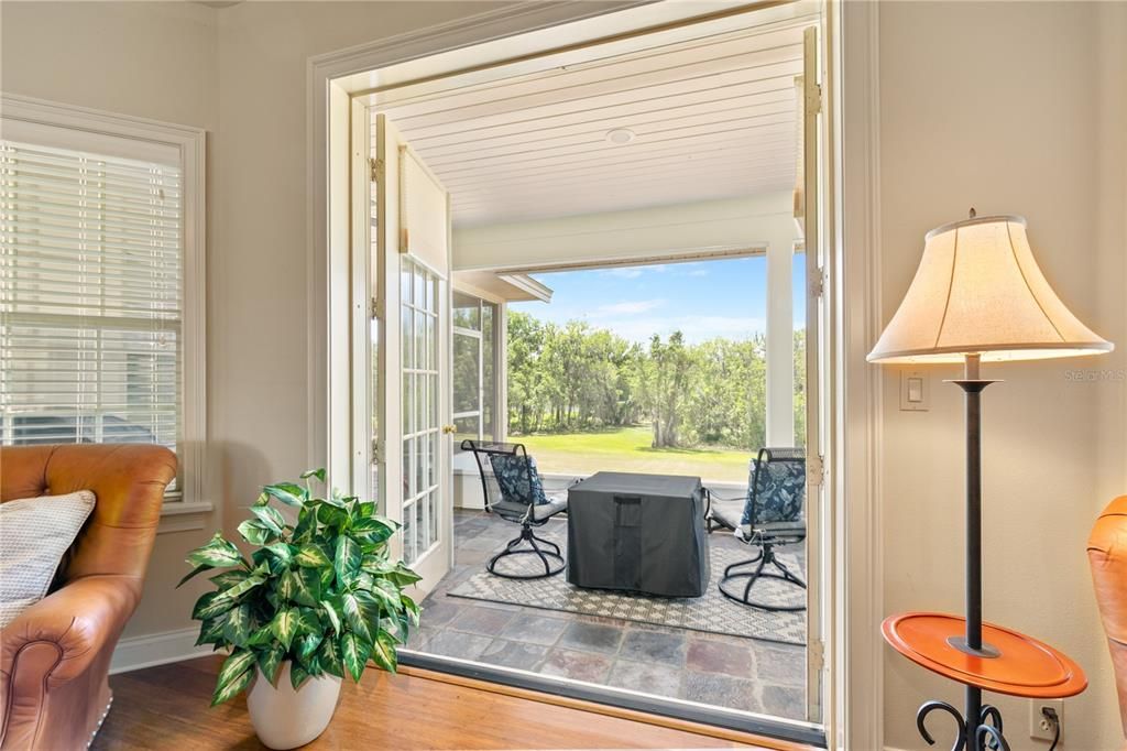 For Sale: $909,000 (3 beds, 2 baths, 2681 Square Feet)