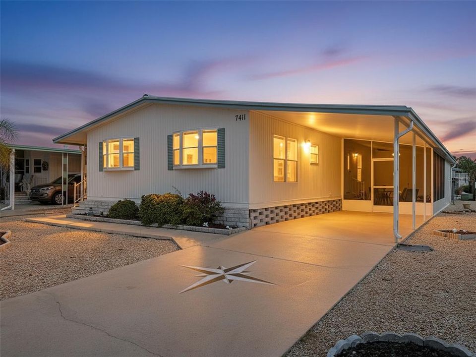 Vendido Recientemente: $179,000 (2 camas, 2 baños, 1320 Pies cuadrados)