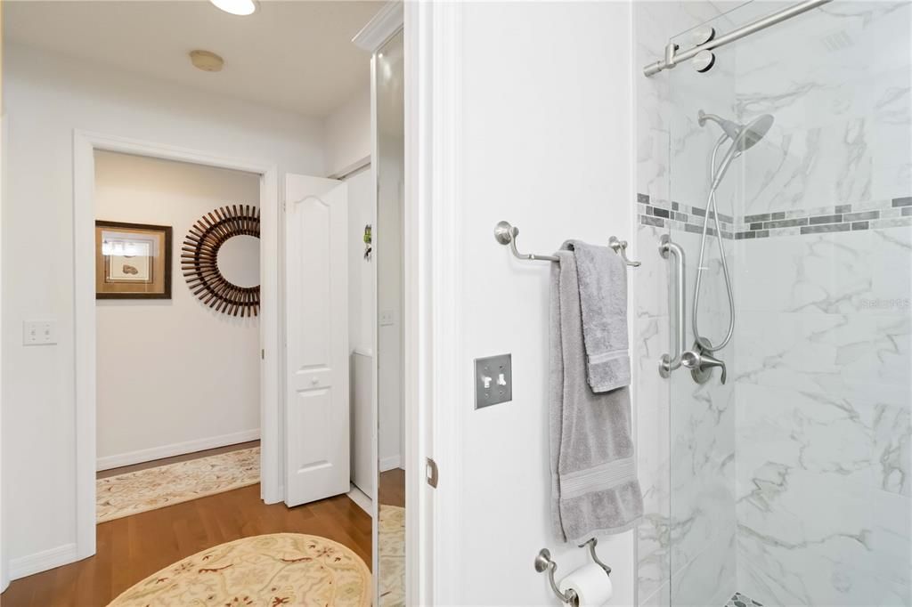 For Sale: $297,500 (2 beds, 2 baths, 1433 Square Feet)