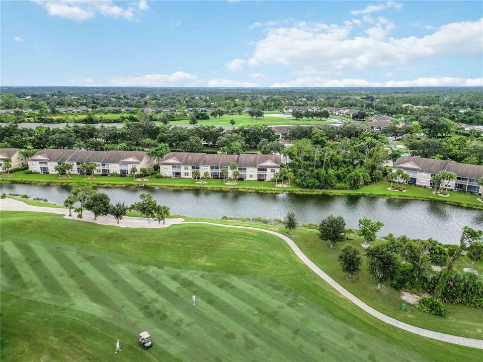 For Sale: $297,500 (2 beds, 2 baths, 1433 Square Feet)