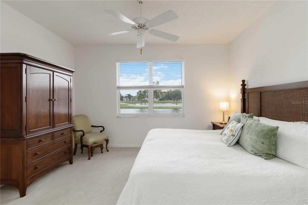 For Sale: $297,500 (2 beds, 2 baths, 1433 Square Feet)