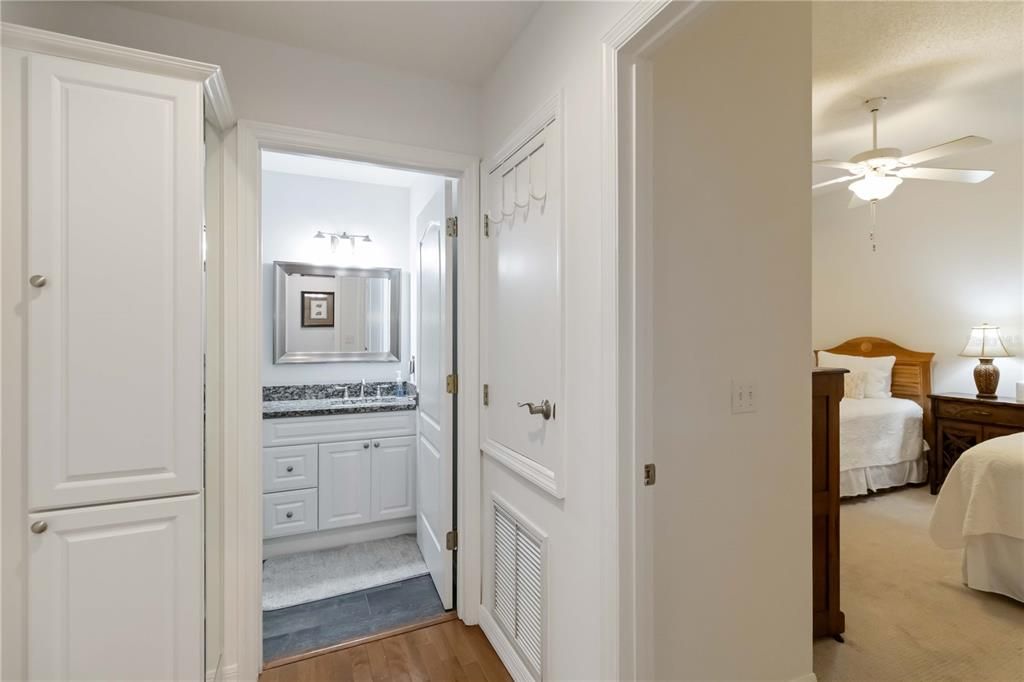 For Sale: $297,500 (2 beds, 2 baths, 1433 Square Feet)