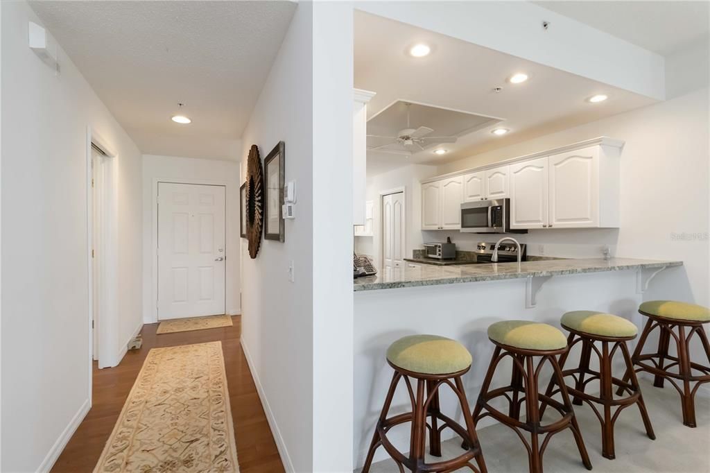 For Sale: $297,500 (2 beds, 2 baths, 1433 Square Feet)