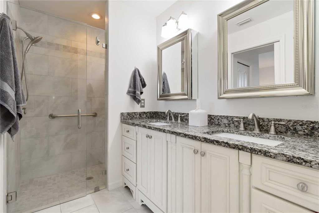 For Sale: $297,500 (2 beds, 2 baths, 1433 Square Feet)