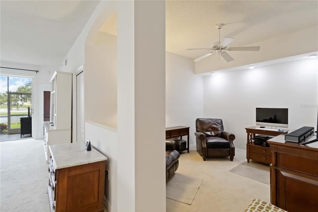 For Sale: $297,500 (2 beds, 2 baths, 1433 Square Feet)