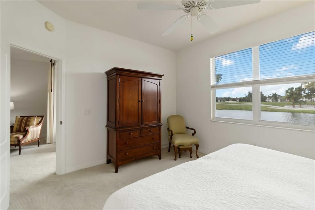 For Sale: $297,500 (2 beds, 2 baths, 1433 Square Feet)