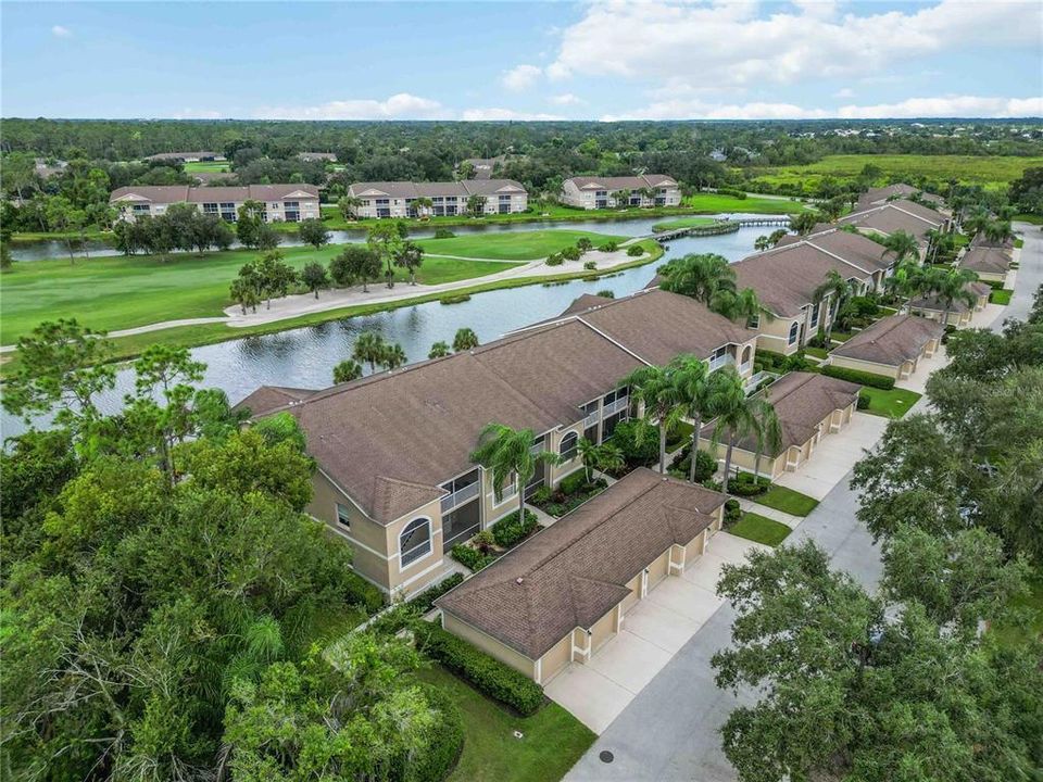 For Sale: $297,500 (2 beds, 2 baths, 1433 Square Feet)