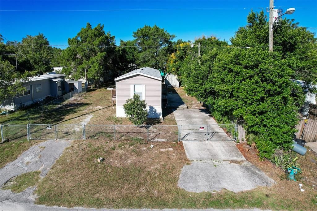 На продажу: $154,900 (2 спален, 2 ванн, 798 Квадратных фут)