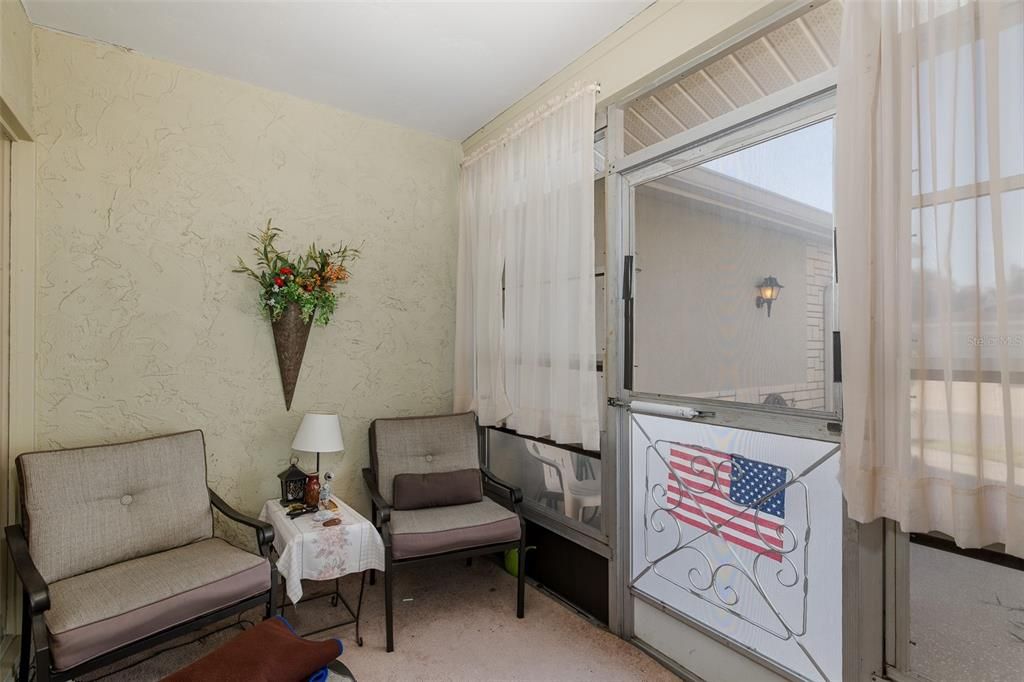 For Rent: $2,400 (3 beds, 2 baths, 1528 Square Feet)