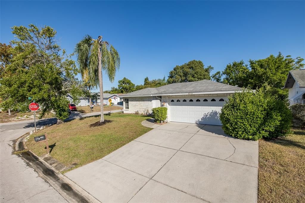 For Rent: $2,400 (3 beds, 2 baths, 1528 Square Feet)