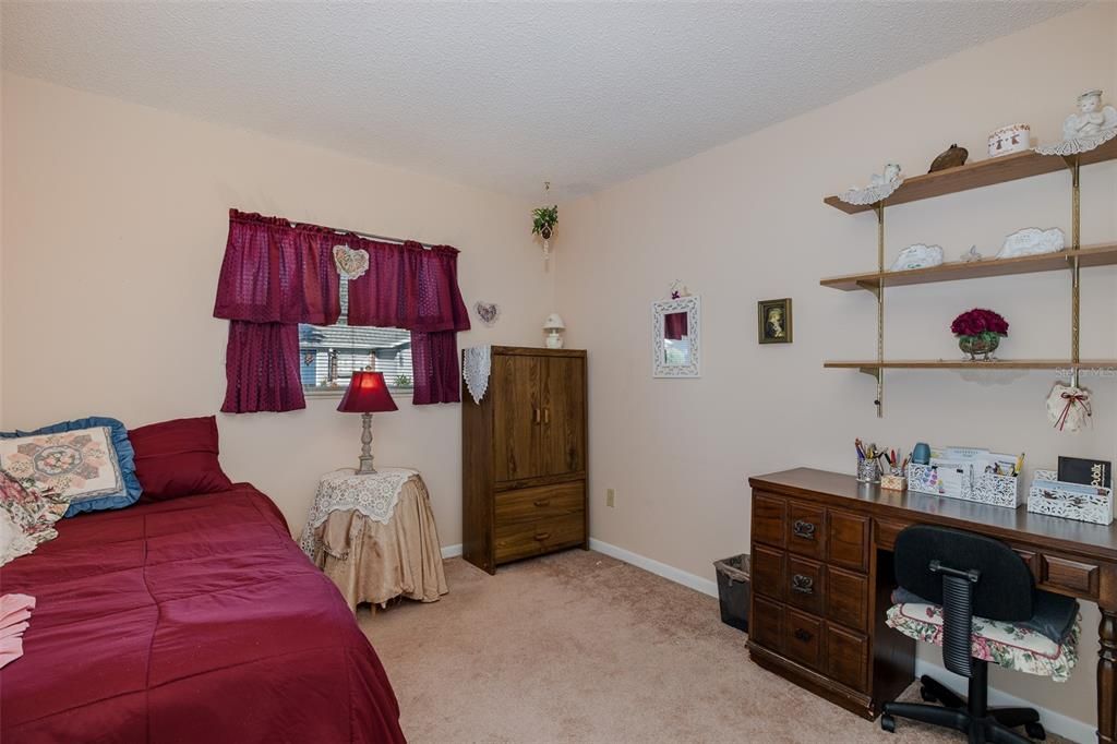 For Rent: $2,400 (3 beds, 2 baths, 1528 Square Feet)