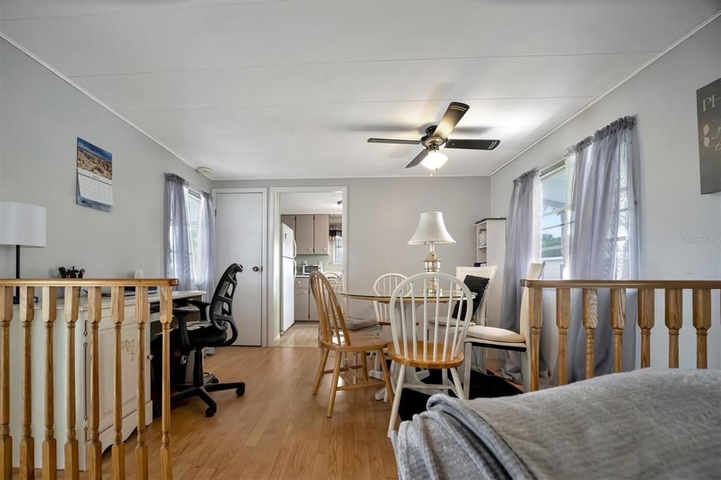 For Sale: $124,900 (2 beds, 1 baths, 891 Square Feet)