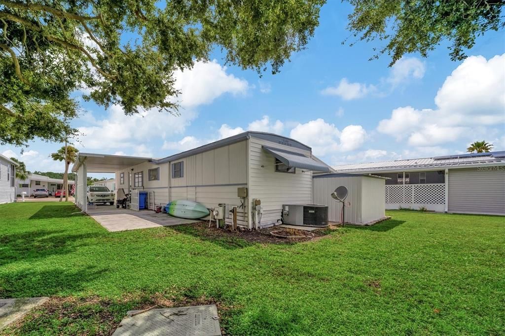 For Sale: $124,900 (2 beds, 1 baths, 891 Square Feet)