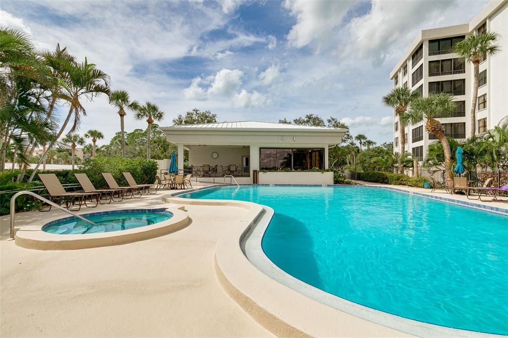 For Sale: $615,999 (2 beds, 2 baths, 1357 Square Feet)