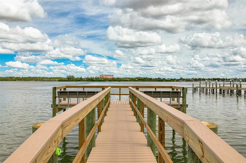 For Sale: $615,999 (2 beds, 2 baths, 1357 Square Feet)