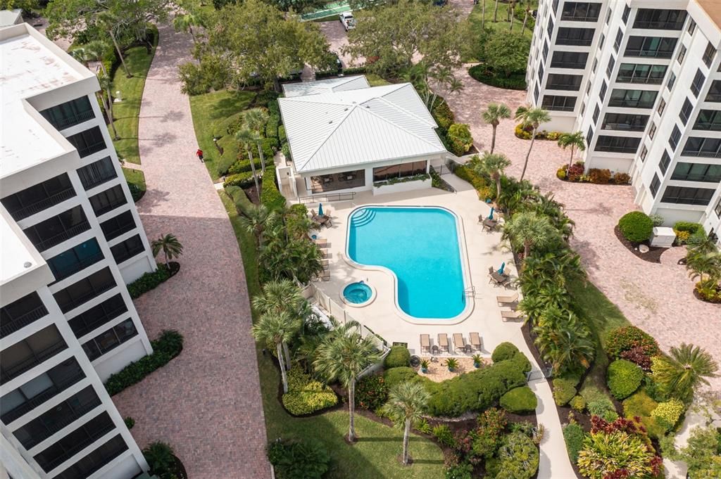 For Sale: $615,999 (2 beds, 2 baths, 1357 Square Feet)