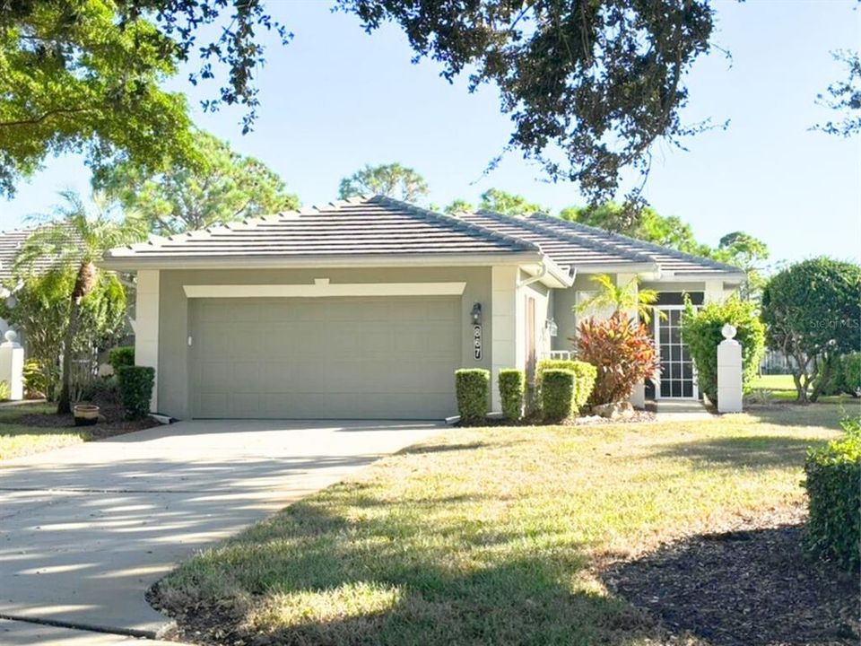 Recently Sold: $400,000 (3 beds, 2 baths, 1974 Square Feet)