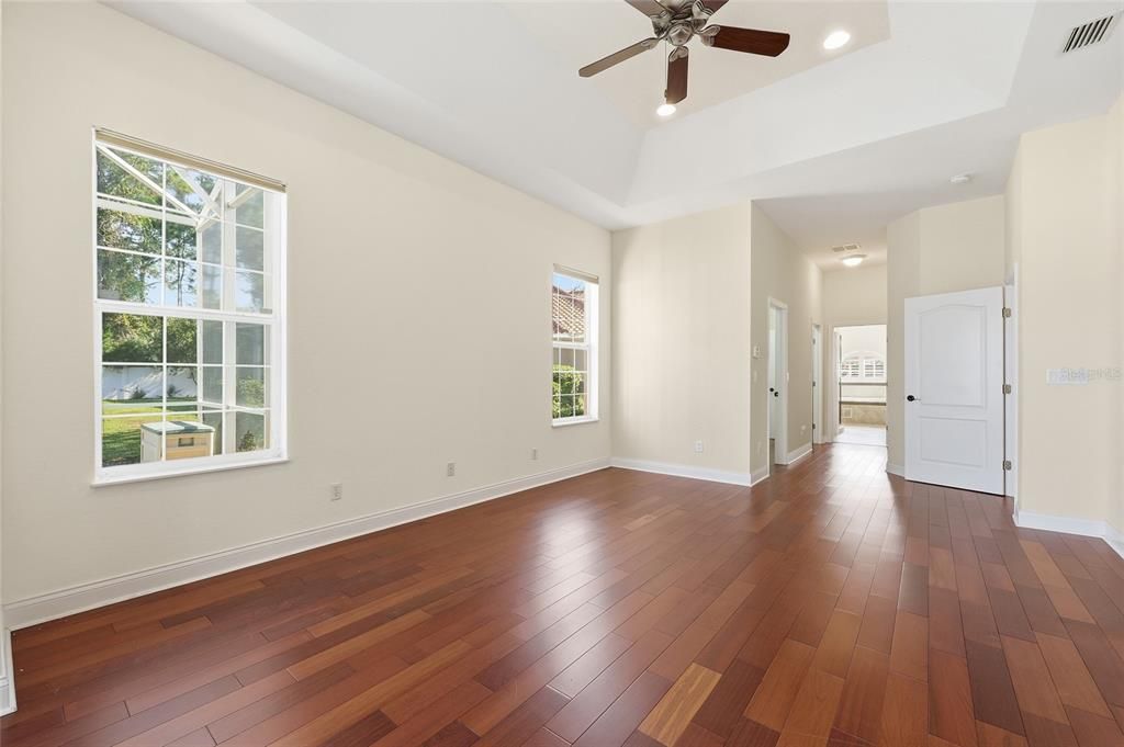 Activo con contrato: $530,000 (4 camas, 3 baños, 2693 Pies cuadrados)