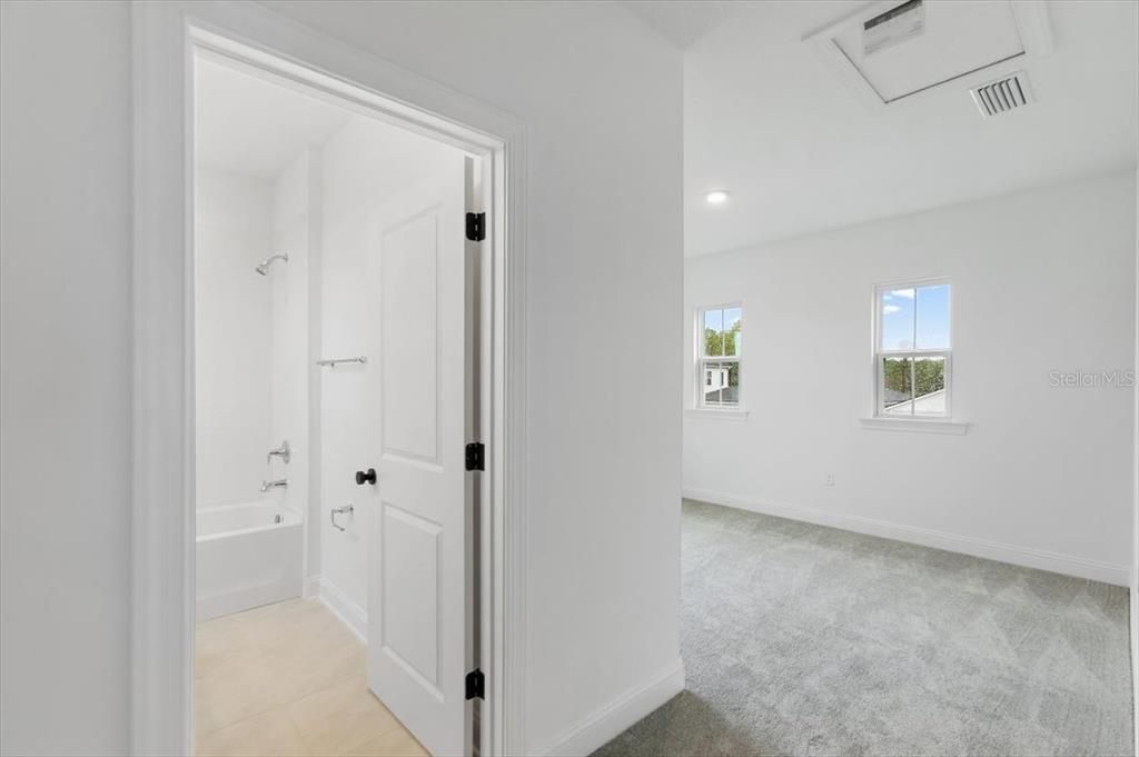 En Venta: $645,000 (4 camas, 4 baños, 2790 Pies cuadrados)