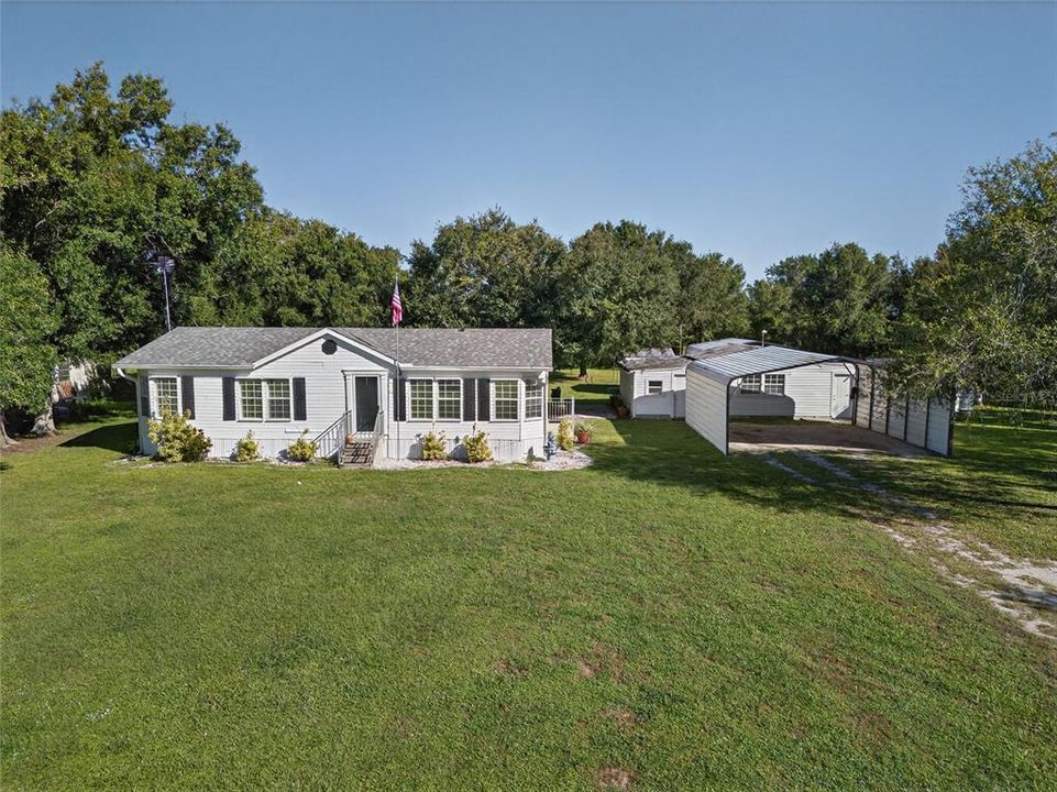 合同活跃: $237,000 (2 贝兹, 2 浴室, 1140 平方英尺)