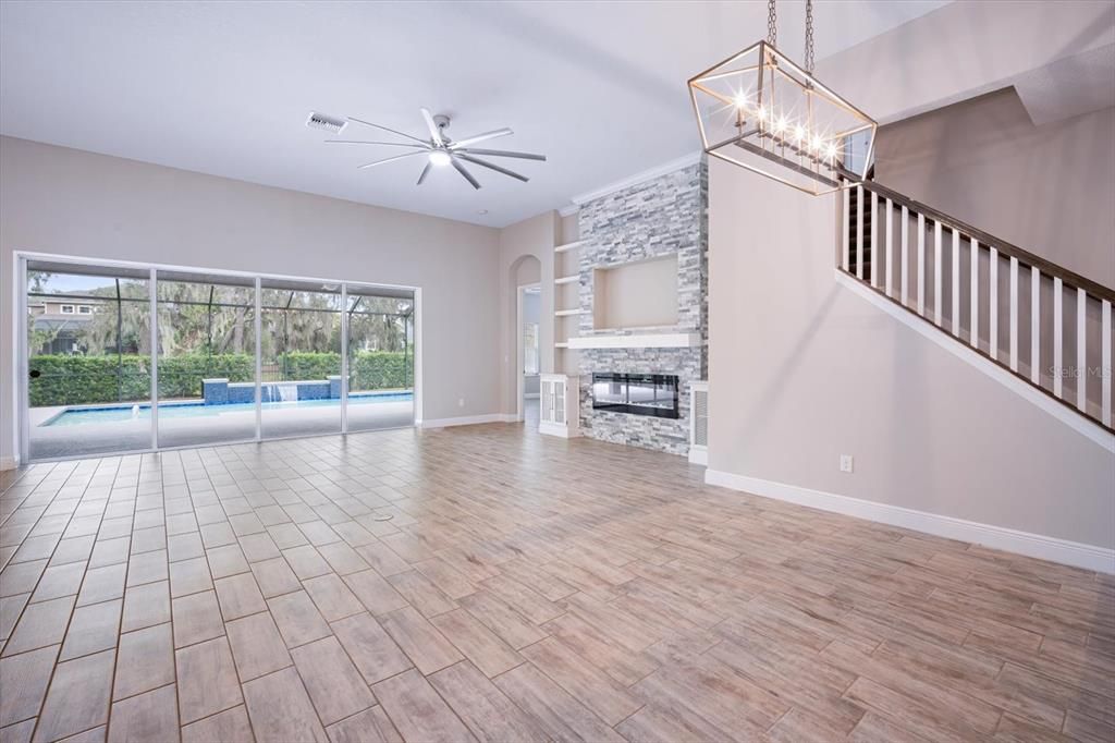 Под контрактом: $779,900 (5 спален, 4 ванн, 3148 Квадратных фут)