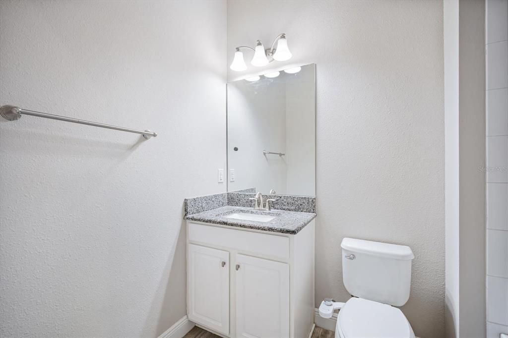 Под контрактом: $779,900 (5 спален, 4 ванн, 3148 Квадратных фут)