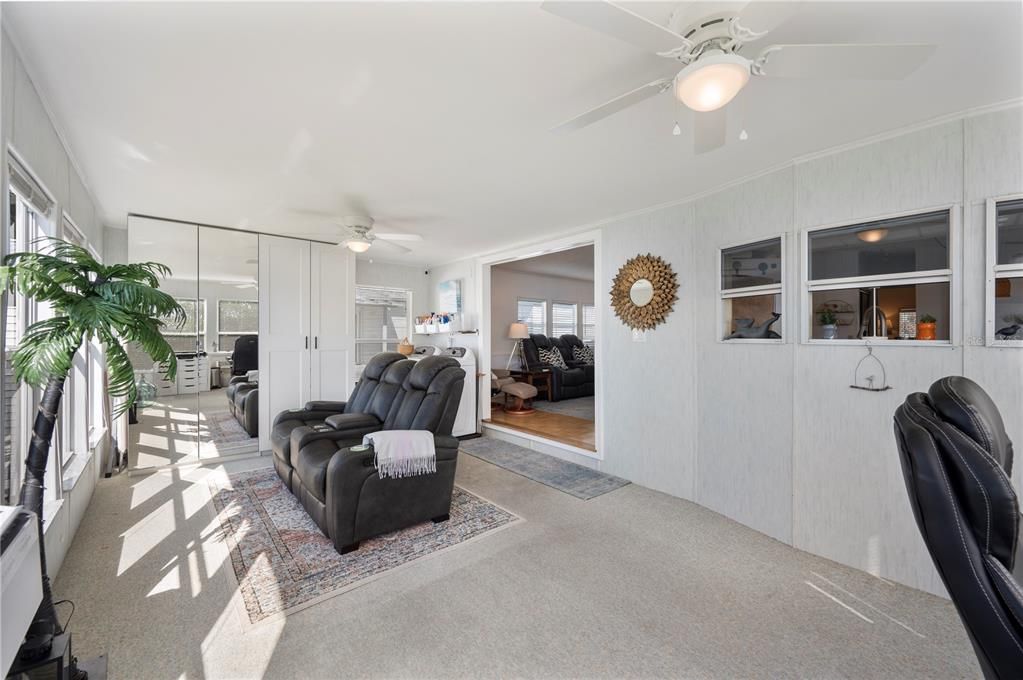 待售: $175,000 (2 贝兹, 2 浴室, 1116 平方英尺)