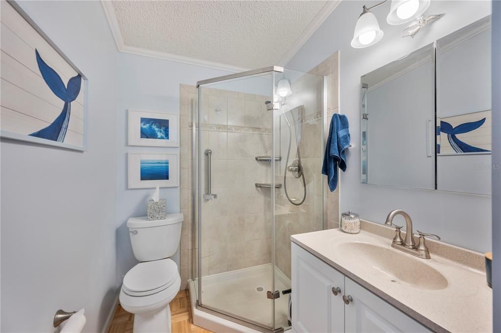 待售: $175,000 (2 贝兹, 2 浴室, 1116 平方英尺)