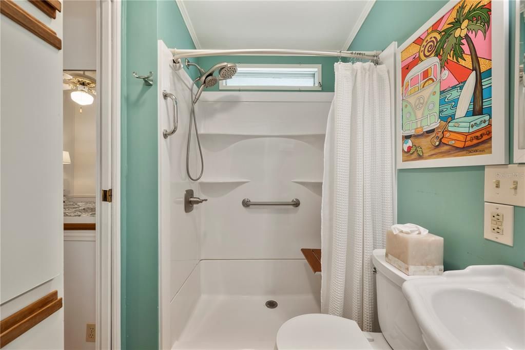 待售: $175,000 (2 贝兹, 2 浴室, 1116 平方英尺)