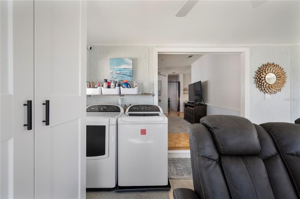 待售: $175,000 (2 贝兹, 2 浴室, 1116 平方英尺)