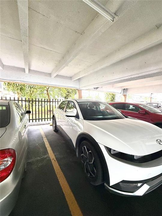 Под контрактом: $249,990 (2 спален, 2 ванн, 1126 Квадратных фут)