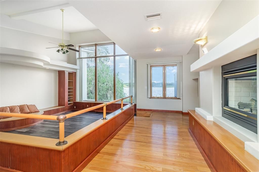 For Sale: $3,350,000 (5 beds, 4 baths, 6834 Square Feet)