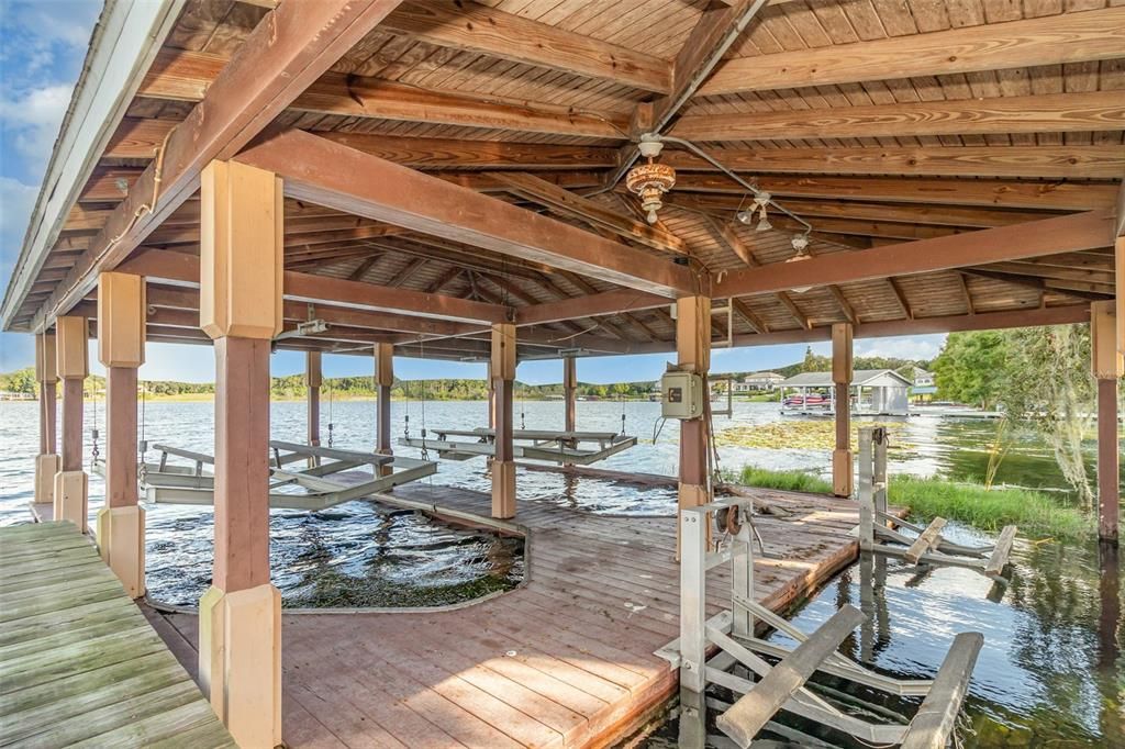 For Sale: $3,350,000 (5 beds, 4 baths, 6834 Square Feet)