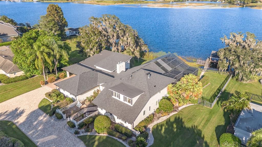 For Sale: $3,350,000 (5 beds, 4 baths, 6834 Square Feet)