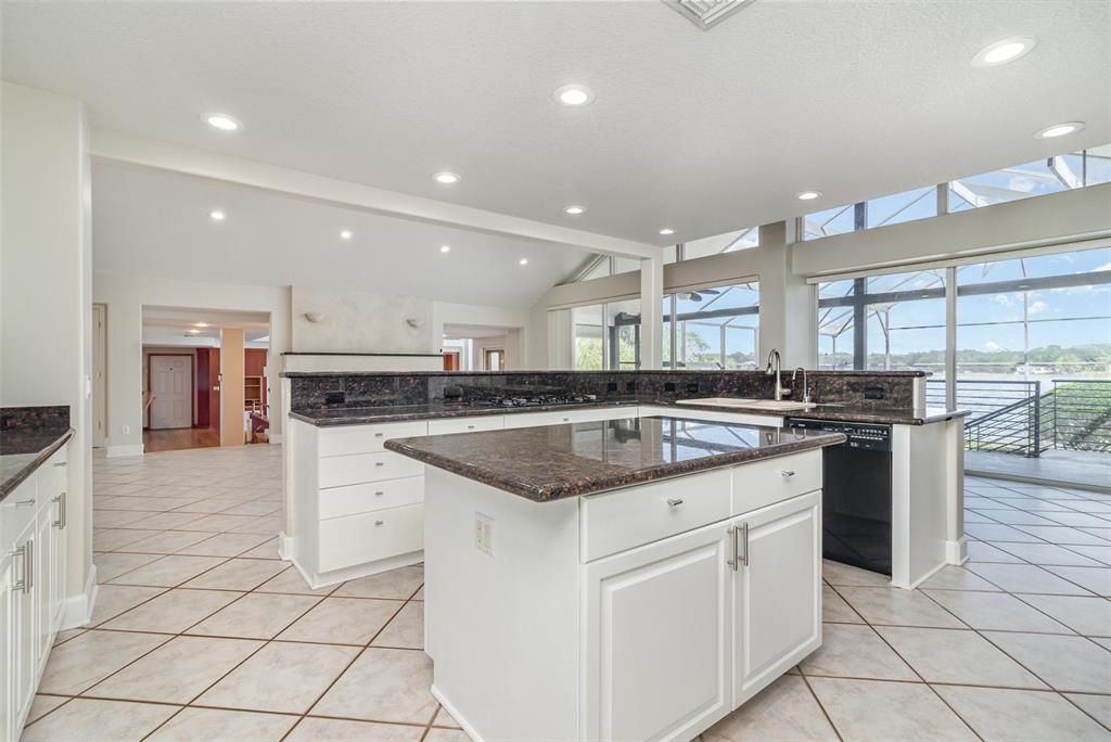 For Sale: $3,350,000 (5 beds, 4 baths, 6834 Square Feet)