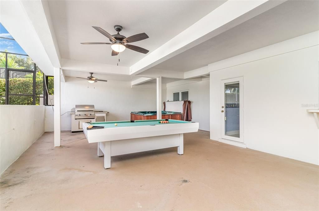 For Sale: $3,350,000 (5 beds, 4 baths, 6834 Square Feet)