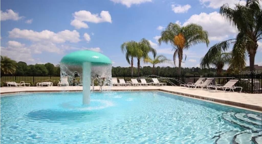 For Sale: $409,000 (6 beds, 5 baths, 2724 Square Feet)