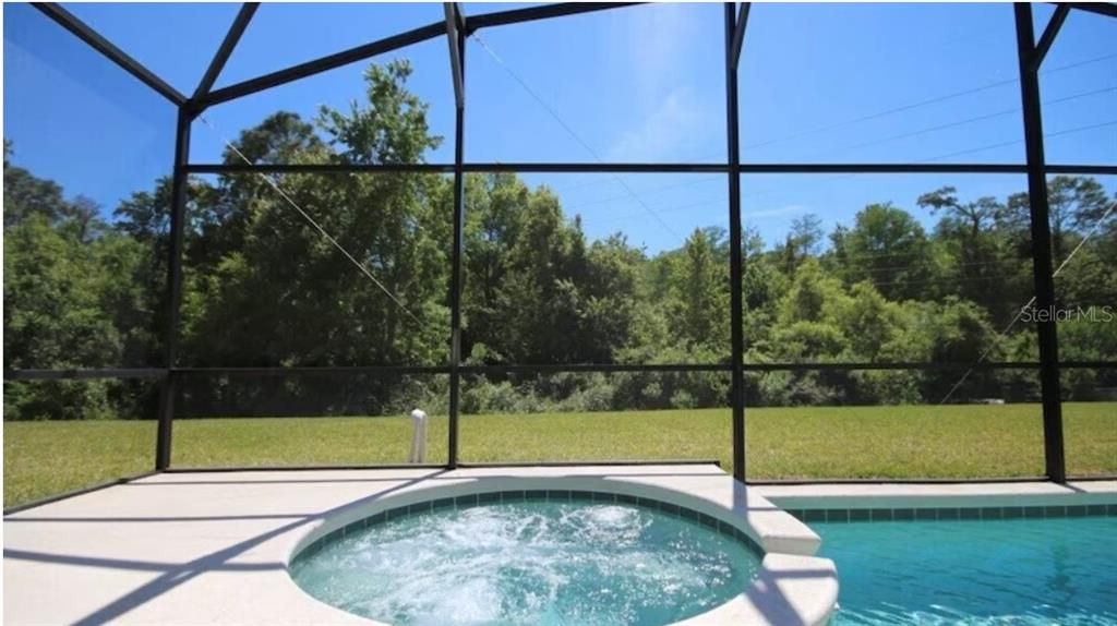 For Sale: $409,000 (6 beds, 5 baths, 2724 Square Feet)