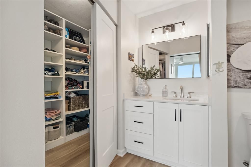 待售: $659,000 (2 贝兹, 2 浴室, 1255 平方英尺)