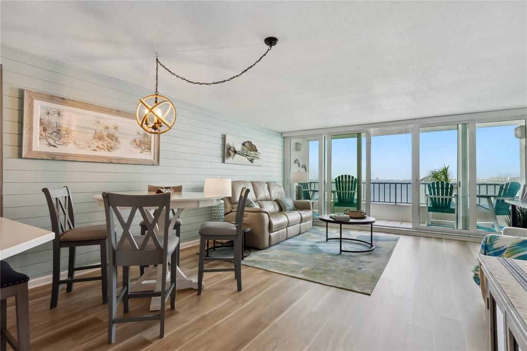 待售: $659,000 (2 贝兹, 2 浴室, 1255 平方英尺)