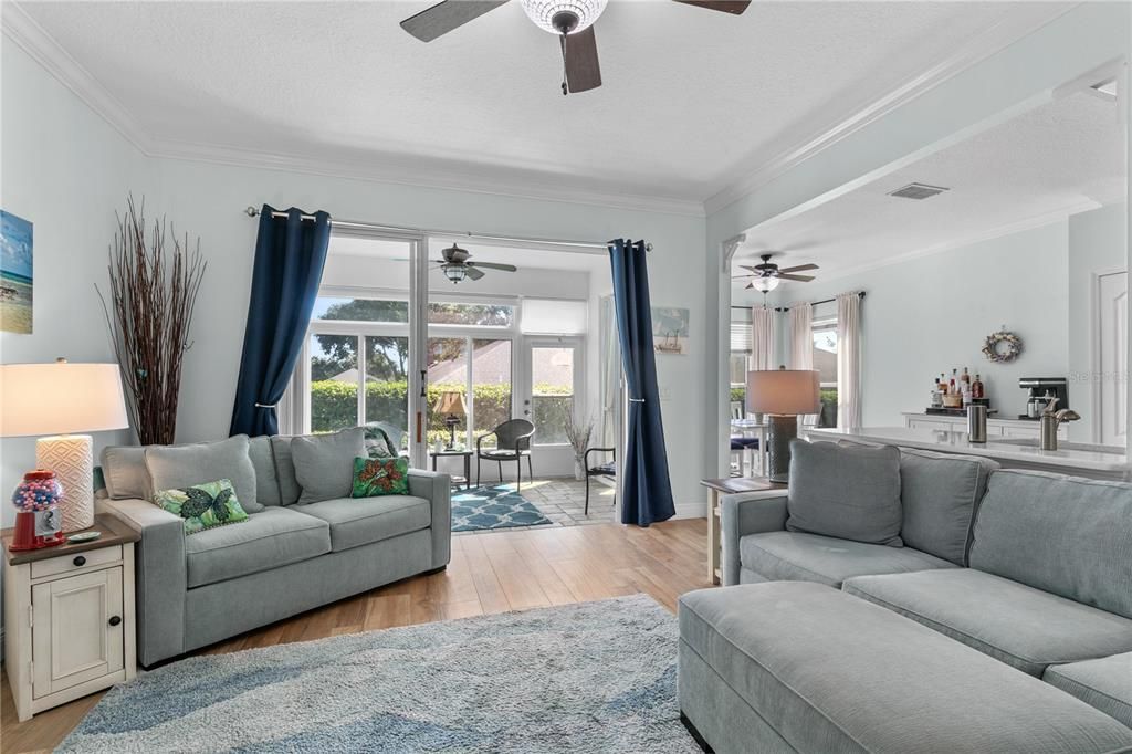 Active With Contract: $387,500 (3 beds, 2 baths, 1858 Square Feet)