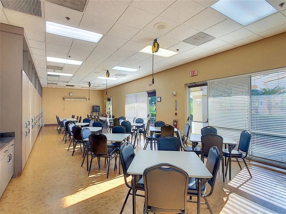 Active With Contract: $387,500 (3 beds, 2 baths, 1858 Square Feet)